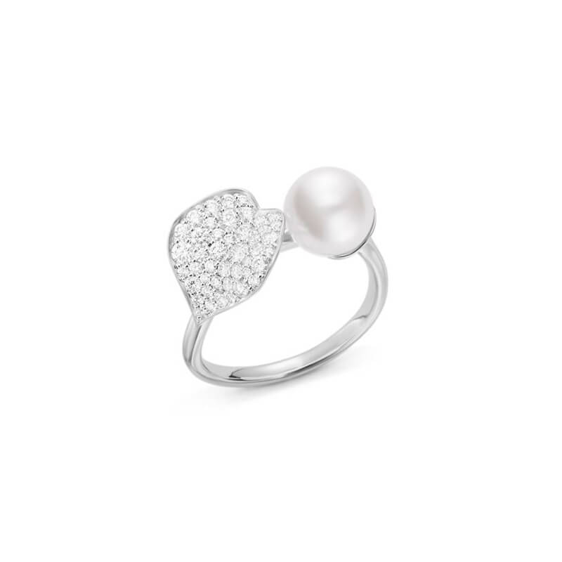 Petal Akoya Pearl Ring